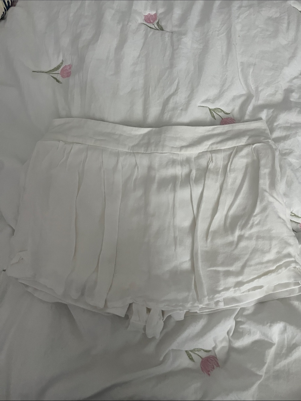 princess vera wang White Pleated Skort